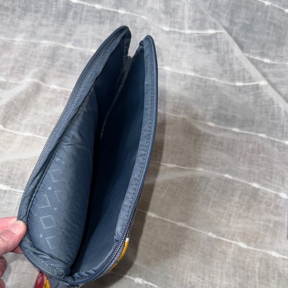 Vera Bradley Coastal Paradise Pattern Tablet Protection Zippered Case NWOT - Picture 8 of 13